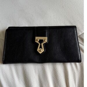 Michael Kors Black Pebbled Leather Continental Wallet Gold Keyhole Hardware